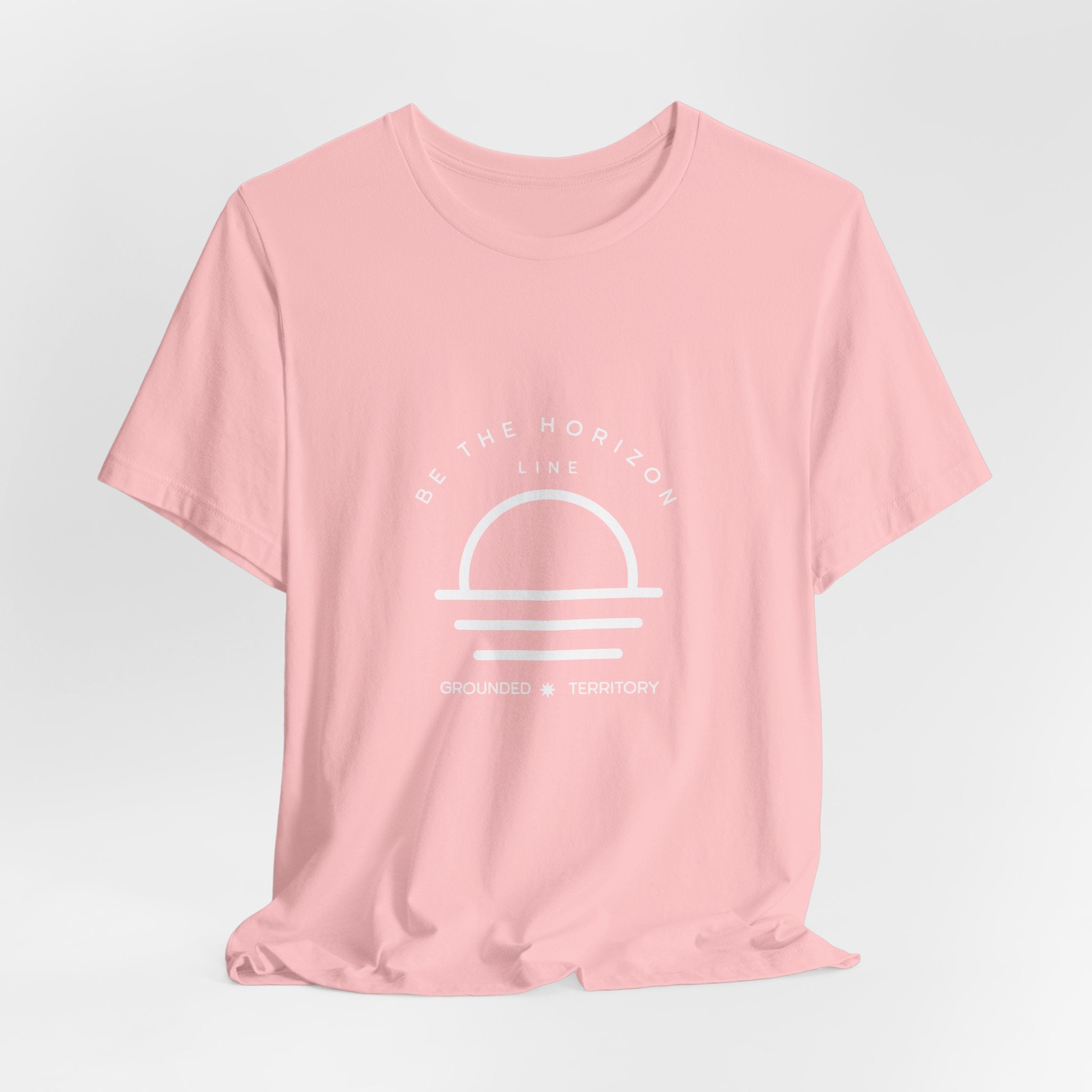 Be the horizon Line | Women's Motivational Graphic Minimalistic White Ocean Sunrise T-Shirt
