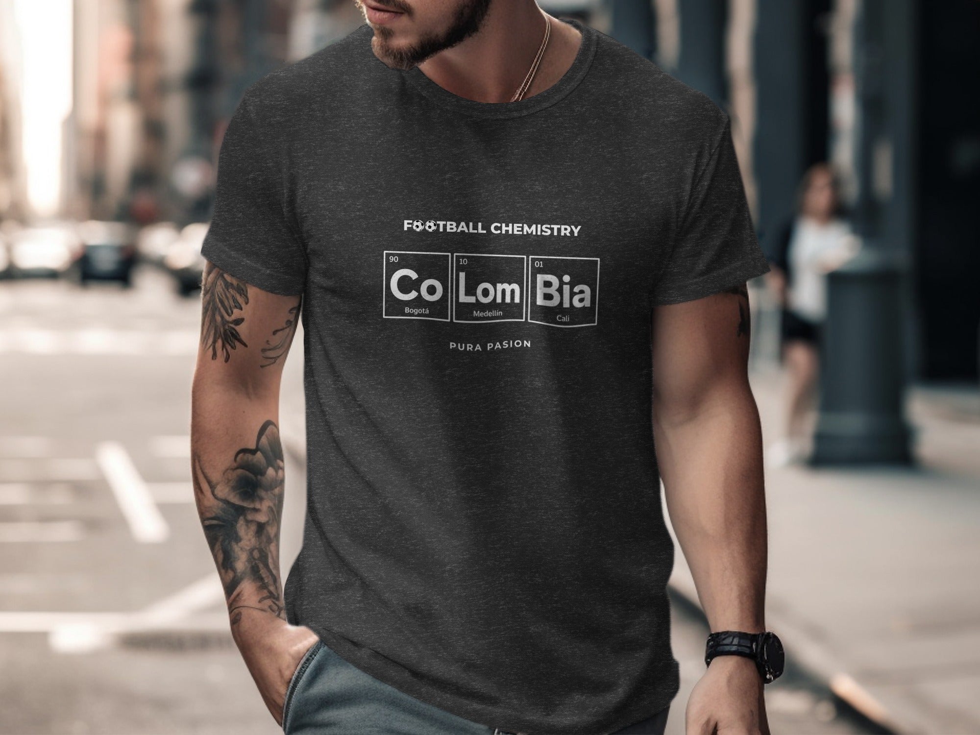 Dark t-shirt with "Football Chemistry" text, city names, and "Pura Pasion".